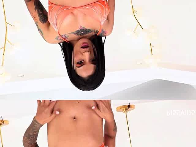 Sexy ebony girl wakes up and sucks a big fat cock