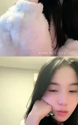 Amateur asian teen licks ass and sucks cock
