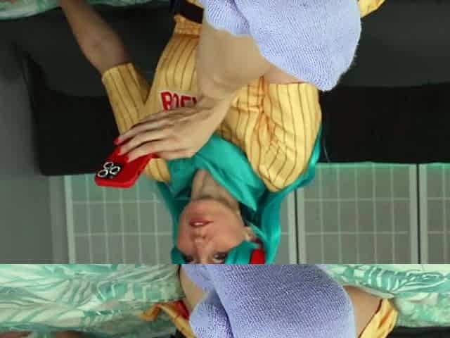 Maroe's Toes - Bulma Cosplay - Stinky Sweaty Feet