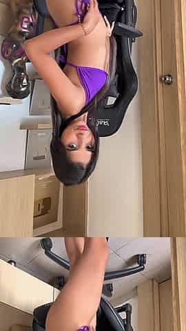 My stepsister gives me a fellatio previous to plan to the pool and swallows it all.