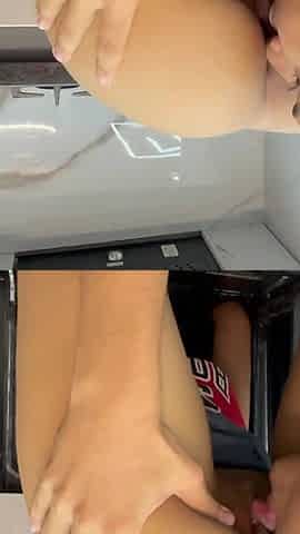 Cachonda Latina Hermanastra Viene a Visitarme Como Excusa Para Que Le Baje Su Calentura Con Mi Enorme Y Rico Pene.