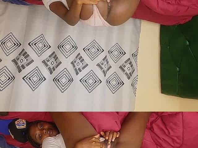 She Wanna Someone to Fuck Her Pussy