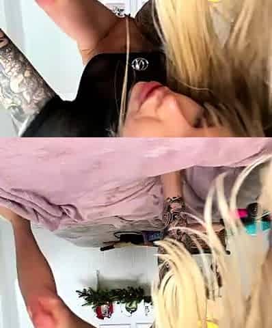 Amateur Webcam Anal Masturbation