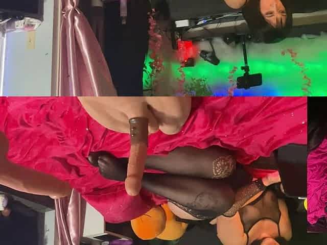 Camgirl Riding 10 Inch Cock