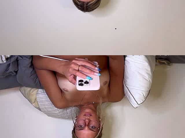Blonde solo jerking off