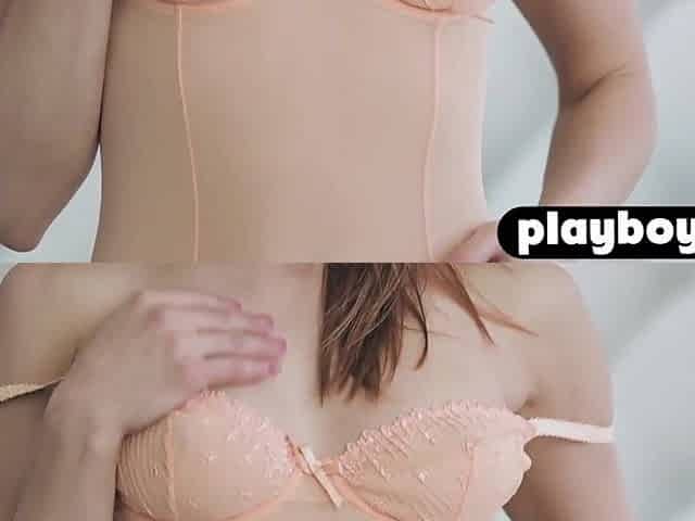 Tiny sweetheart stripped her hawt body after excitement striptease session