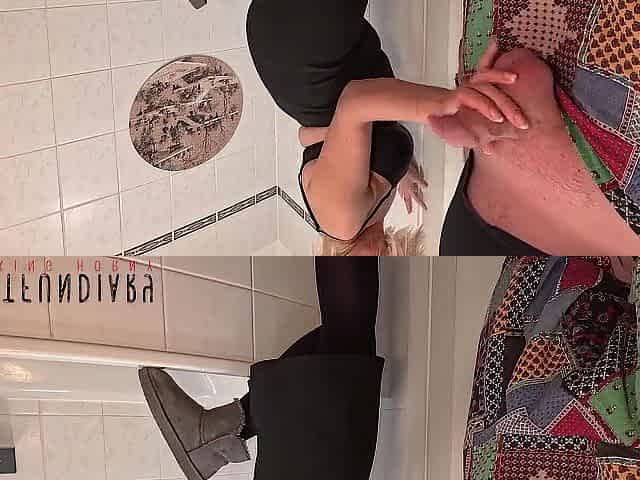 hot secretary in pencil petticoat, stockings and Ugg boots gets her hose impure - projectfundiary