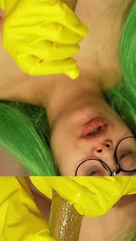 Asian Stepsister Decides to Take Pity on You and
