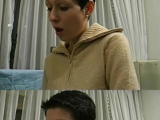 Short haired punkish chick masturbating - Julia Reaves