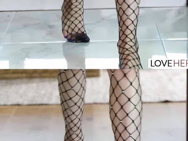 LoveHerFeet - Ideal Redhead With Taut Pick Snatch Has Her Feet Worshiped