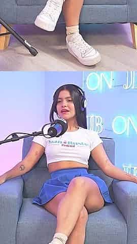Camilahenao, a Hot College Girl, Has an Extreme Orgasm After Receiving All the Cum in Her Mouth!