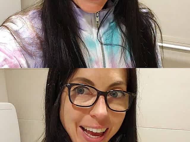 Close Up Widen Snatch Pissing. Watch Her Urethra