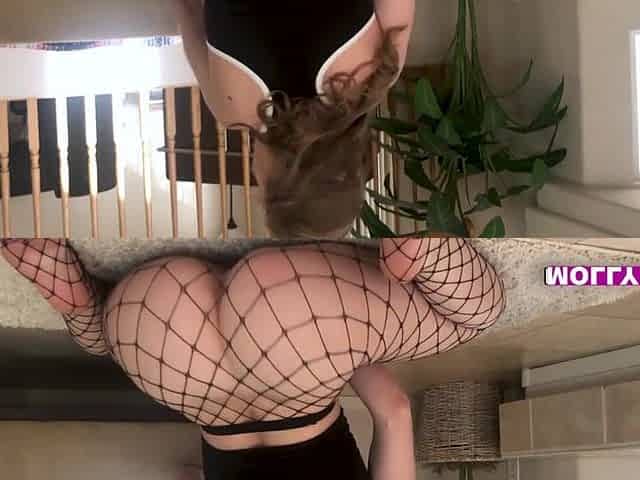 I play with my vagina and u see...