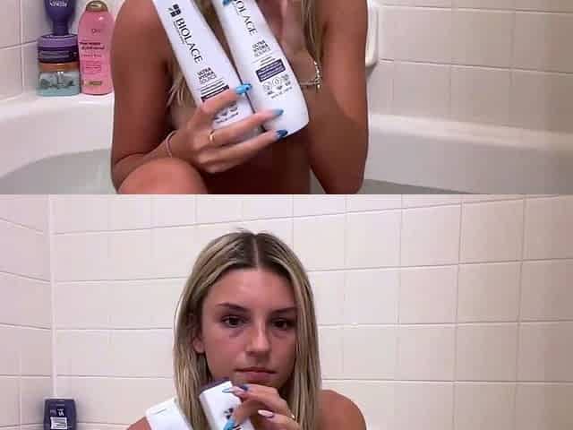 Awesome Big Boobs Blonde Masturbates In The Shower