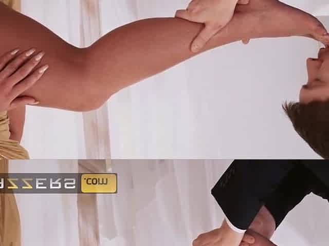 Concupiscent mother i'd like to fuck Phoenix Marie jumps all over that jock - Brazzers