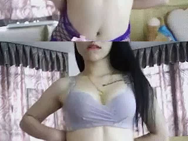 Tiny-Titted Chinese Webcam Girl