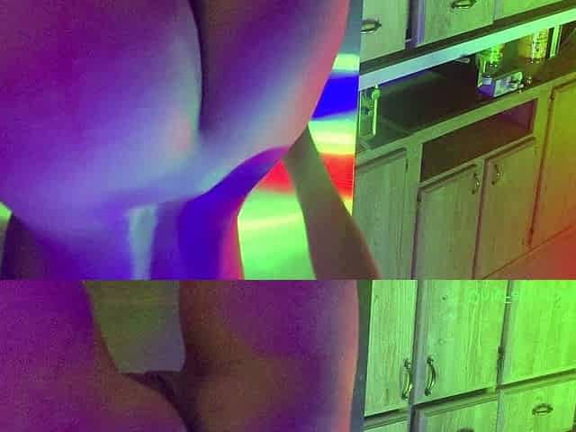 Amateur Webcam Teen Flashes Masturbates
