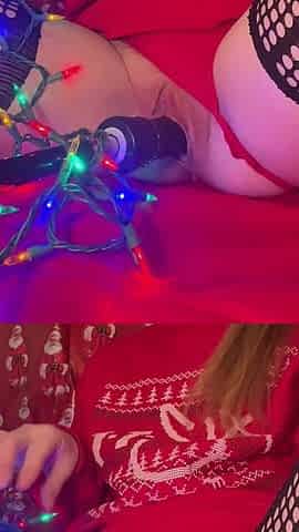 Squirting on Christmas Lights-pretty Ginger MILF Playing with Sex Machine