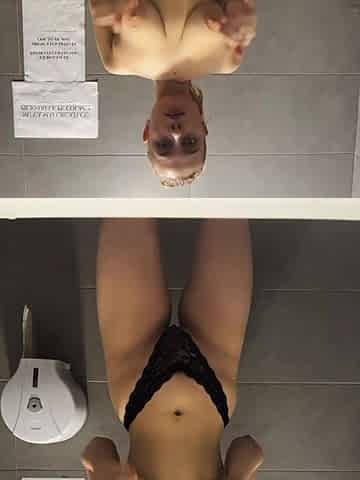 Popular Tiktok Girl Squirting a Lot in the Public