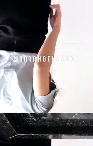Ass and pussy toying sexy solo babe in close up masturbation