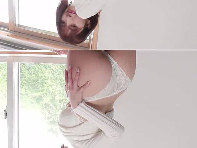 Japanese bikini idol shares passionate asian striptease