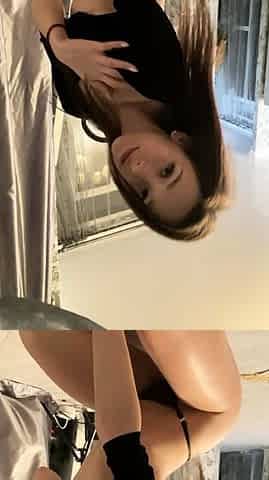 Cute amateur webcam teen girl toying pussy on webcam