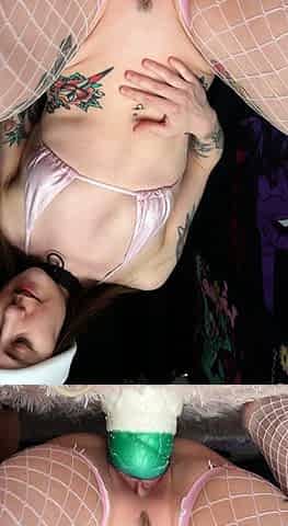 Masturbating loving babe solo toy plays with enthusiasm