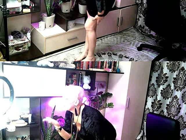 My Stepmom Is My Webcam Whore! (20) the Sexy Dance in Small Room