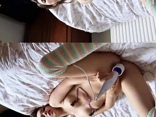Natural brunette solo toying