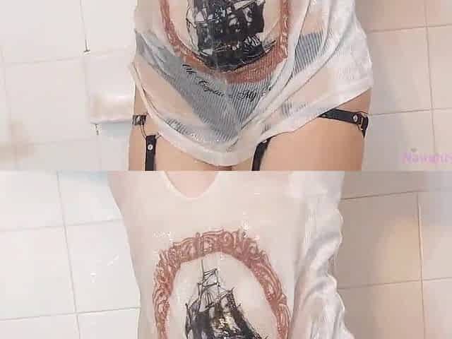 petite titties large butt amateur teen oozing soaked striptease