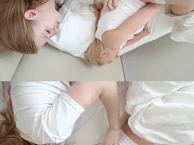 I Love It when My Girlfriend Wakes Me Up with Her Little Fingers