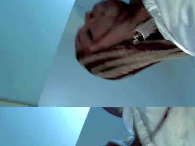 Homemade movie scene in a washroom with a nice-looking hawt ebony woman