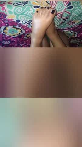 A man with a foot fetish asked me to masturbate him with my feet and ended up filling my feet with sexy sperm.