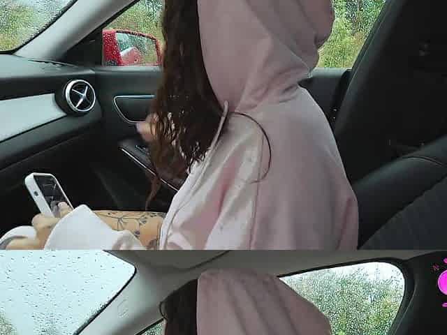 This babe Paid for the Ride with Her Soaked Pink Vagina