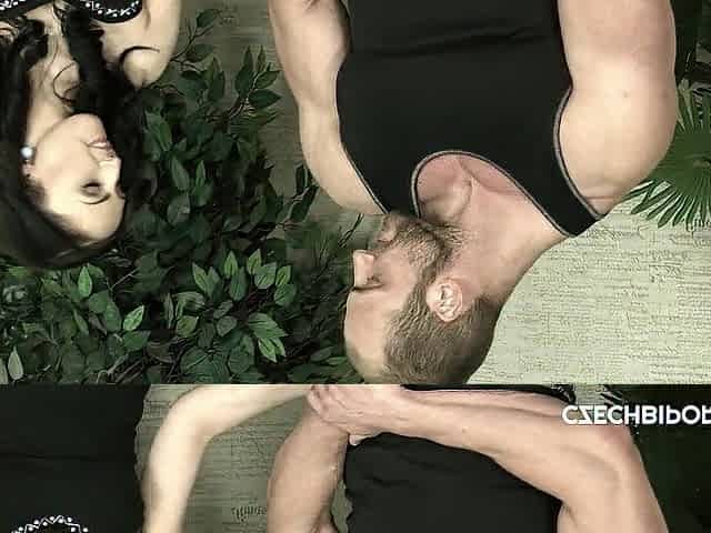 This babe desires to watch 'em in nature's garb