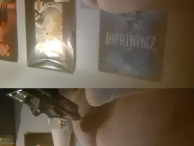 Ftm masturbating with bang machine
