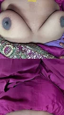 Desi Saira Bhabhi Cucumber in Pussy Close-up Masturbation