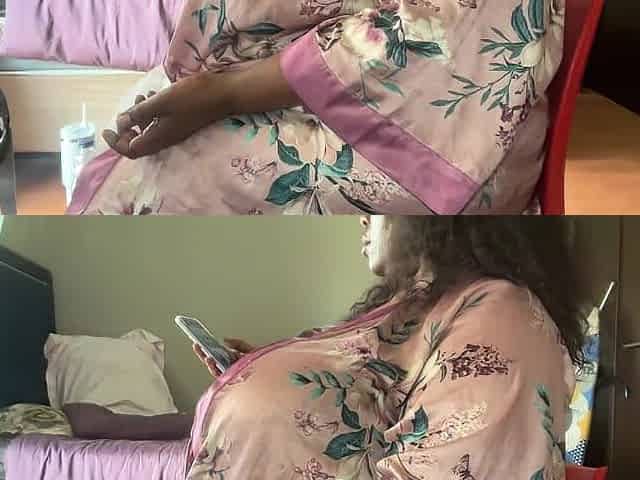 Mature BBW Masturbating and Moaning in Bed