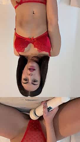 Girl Ritchies vagina pulsating for your knob to come into