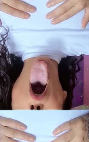 Hot Brazilian Brunette with Natural Breasts Asking You to Cum for Her - Espuletinha