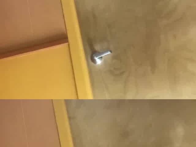 Oral job in a Popeyes restroom cum in throat and drink