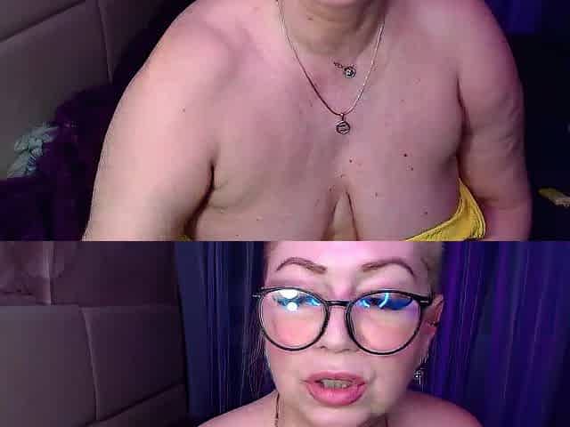 Hot webcam mommy... Russian married slut AimeeParadise...))