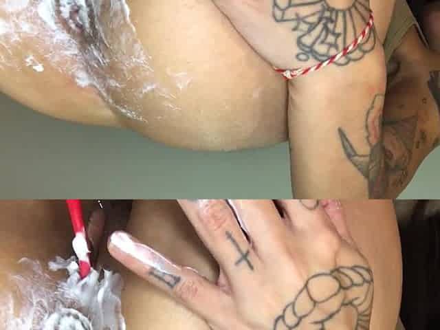 free - masturbating my anal opening & snatch in a creamy moist way!