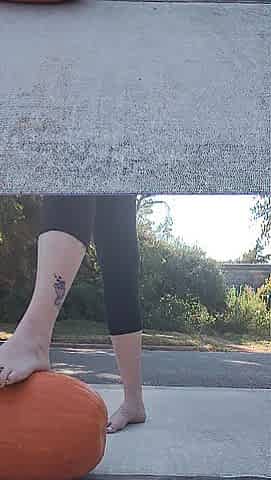 Stomping out and smashing a entire pumpkin with my barefeet