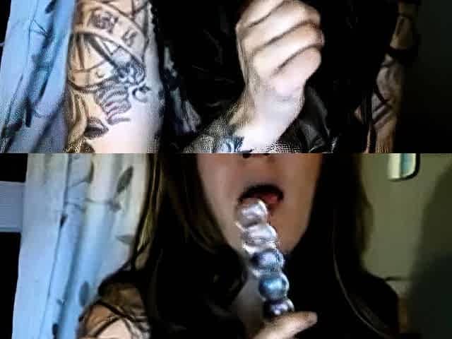 Big-Breasted Milf Pussy Play with Toys