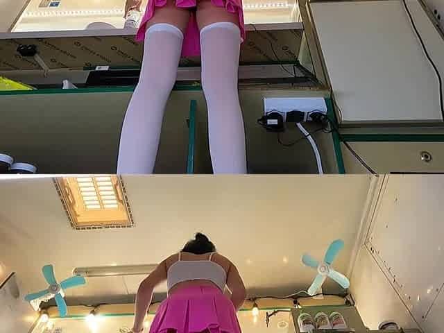 Hawt eighteen years old playgirl secretle recorded at worl - voyeur pov