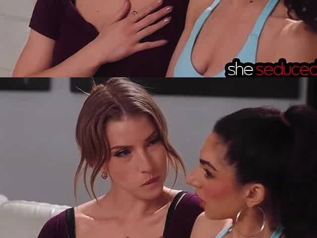 Lesbian babes Kiss And Lick Moist Vagina