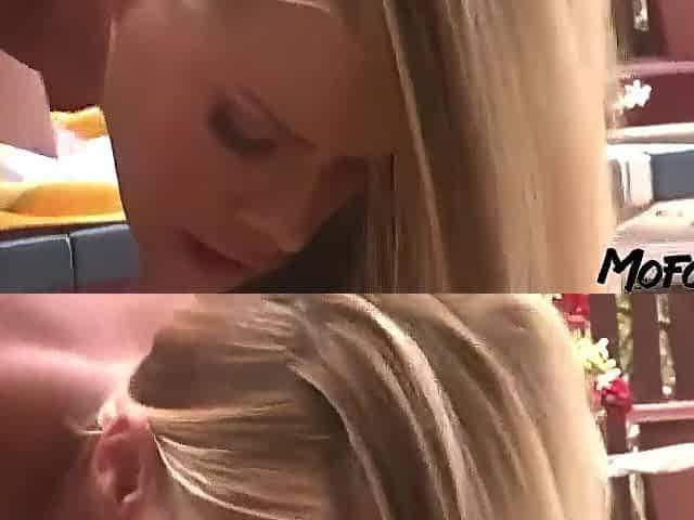 MOFOZO.com - Incredible Retro Movie Featuring a Curvy Golden-haired Model