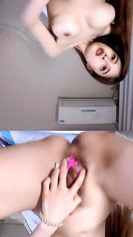 Webcam Asian chick anal masturbation tease