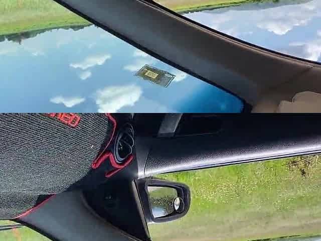 Teen lost in the road asking for a car ride
